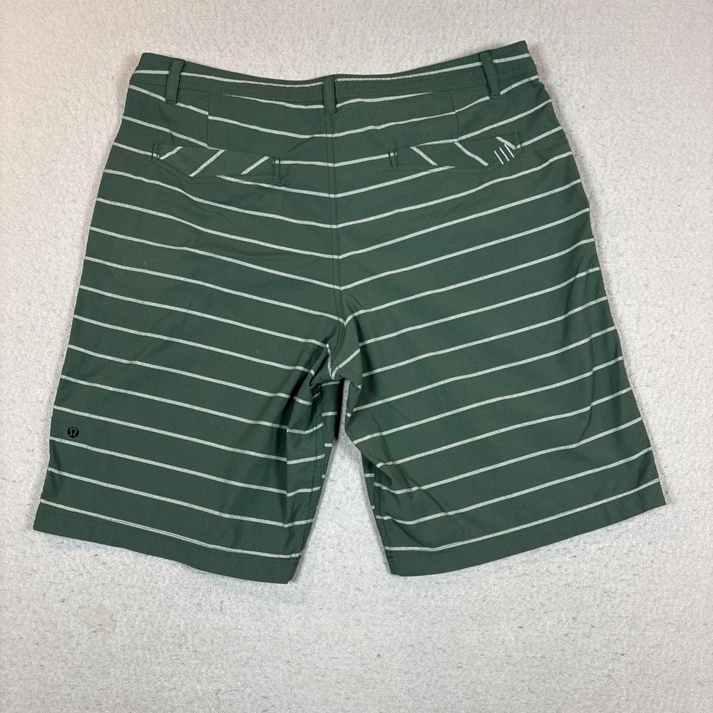 Lululemon Commission Shorts Mens M Striped 38